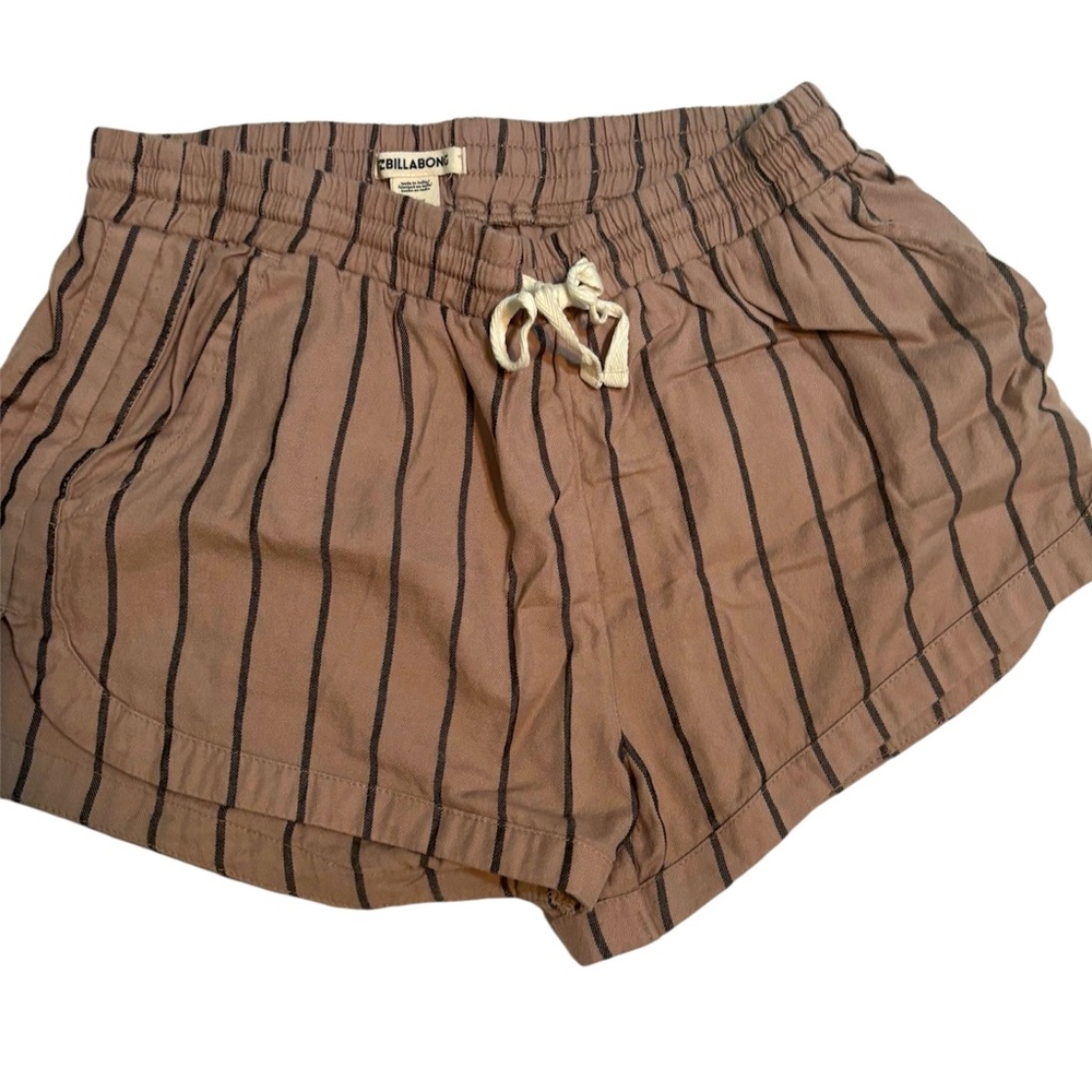 Billabong shorts tiny beachy tan black stripes side pockets Sz M